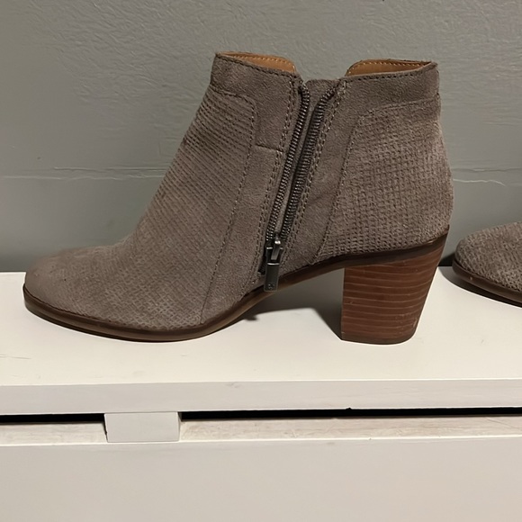 LUCKY BRAND 🍀 suede booties - Picture 4 of 11
